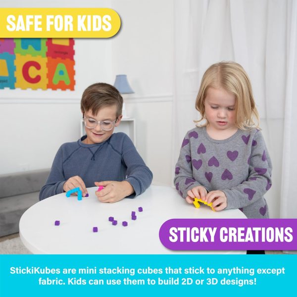 ⁦KOMARC GAMES StickiKubes, Mini Stacking Cubes That Stick to Anything, Non Toxic Kid Safe Sticky Blocks, Creative Construction Toy - 125 Cubes, 5 Neon Colors, Tub⁩ - الصورة ⁦4⁩