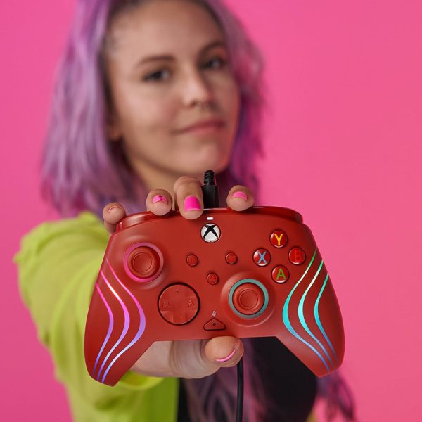 ⁦PDP Afterglow™ Wave Wired Controller: Red For Xbox Series X|S, Xbox One & Windows 10/11⁩ - الصورة ⁦3⁩