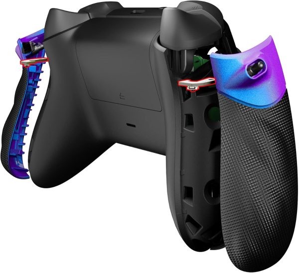 ⁦eXtremeRate Flexor Clicky Rubberized Side Rail Panels Trigger Stop Kit for Xbox Series X & S Controller, Diamond Textured Chameleon Purple Blue Ergonomic Trigger Stopper Handle Grips for Xbox Core⁩ - الصورة ⁦4⁩