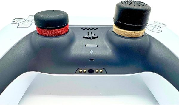 ⁦مجموعة مقابض ابهام مريحة من ماد فيجن® من 4 ازواج (8 قطع) لاجهزة التحكم متوافقة مع PS5|PS4|Xbox سلسلة X-S/One/360|نينتندو سويتش برو. ارتفاعات وملمس مختلف [14/8/6 ملم] - ابيض⁩ - الصورة ⁦5⁩