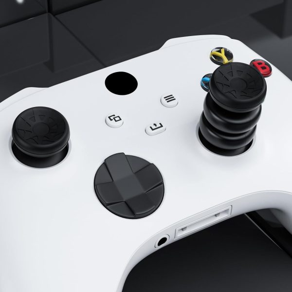 ⁦بلايريلم طقم موسع عصا الابهام مضاد للسقوط وغطاء مقبض من السيليكون لسلسلة Xbox X/S وXbox One S/X (تيربو بلاك)⁩ - الصورة ⁦6⁩