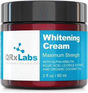 كريم تبييض البشرة QRxLabs مع ألفا أربوتين وحمض الكوجيك ومستخلص جذر عرق السوس القوة القصوى لتفتيح الوجه والرقبة والجسم والبقع الداكنة وفرط التصبغ والكلف وأضرار أشعة الشمس 2 أونصة سائلة 2.0 Fl Oz