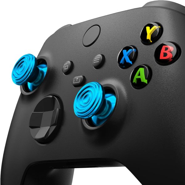 ⁦اكستريم رايت عصا ابهام معدنية زرقاء مخصصة لوحدة تحكم Xbox Series X/S، عصا انالوج من خليط معدني من الالومنيوم بتصميم دوائر متحدة المركز لجهاز Xbox One S/X، عصا تحكم بديلة لذراع تحكم Xbox One Standard⁩ - الصورة ⁦4⁩