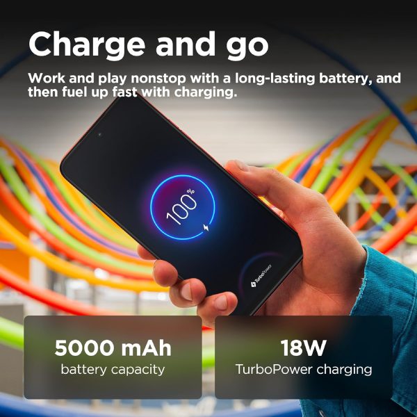 ⁦جوال G35 شبكة الجيل الخامس 5 G من موتورولا بذاكرة RAM 8 GB وشريحة اتصال PSIM - روم 128GB يونيسوك T760 شاشة POLED مقاس 6.7 بوصة 120Hz نظام اندرويد 14 أحمر ساطع شريحة واحدة⁩ - الصورة ⁦6⁩
