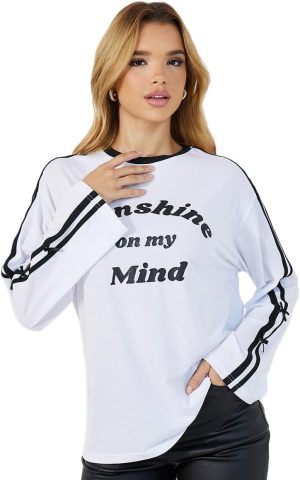 تيشيرت للنساء من ستايلي، مقاس كبير مطبوع عليه شعار مزين بفيونكة