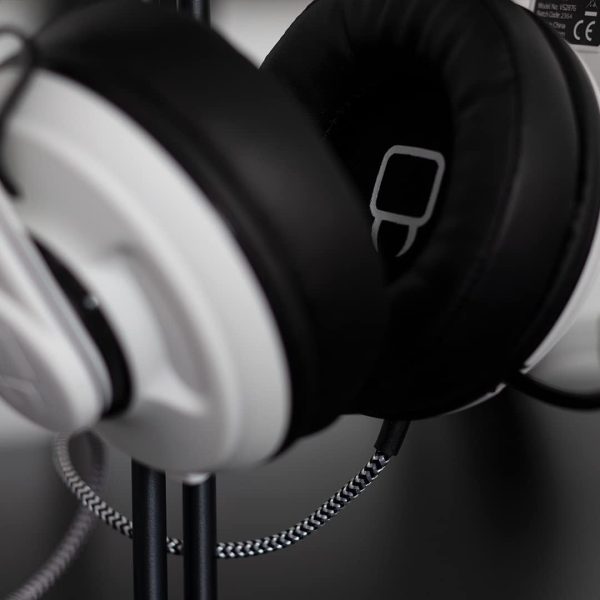 ⁦Venom Sabre Multi-Format Gaming Headset (PS5/ Xbox Series X & S/ PS4/ Xbox One/ PC) (PS5///)⁩ - الصورة ⁦8⁩