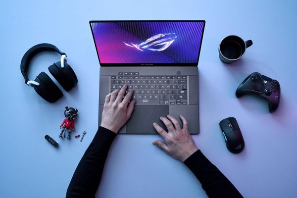⁦لابتوب روج زيفيروس G16 GU605MZ-QR034W، انتل كور الترا 9 185H,16-Core، رام 32GB، SSD 2TB، PCIe، ذاكرة M.2، 16 بوصة 2.5K(2560x1600) 240Hz، RTX4080-12GB DDR6 انفيديا، لوحة مفاتيح بإضاءة AR-EN، ويندوز 11⁩ - الصورة ⁦6⁩