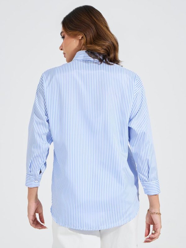 ⁦Styli Womene Oversized Basic Shirt With Button Placket⁩ - الصورة ⁦6⁩