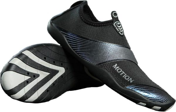Keqin Men and Women Water Shoes Barefoot Beach Pool Shoes Quick-Dry Aqua Yoga Socks for Surf Swim Water Sport Non-slip Swim Beach Shoes
