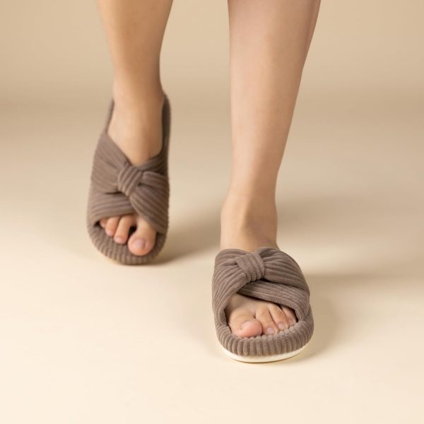 ⁦Chantomoo Slippers for Women Memory Foam House Bedroom Corduroy Bow Crossbands Slide Slipper Shoes Comfy Trendy Gift Slippers⁩ - الصورة ⁦7⁩