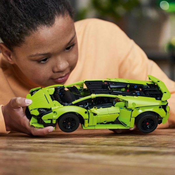 ⁦مجموعة لامبورغيني هوراكان تكنيكا 42161 من ™LEGO® Technic للأطفال بعمر +9 الذين يحبون ألعاب السيارات الرياضية الخارقة (806 قطع)⁩ - الصورة ⁦3⁩