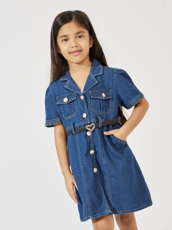 ⁦Styli Girls Solid Button Front Puff Sleeve Denim Dress With Belt⁩ - الصورة ⁦3⁩