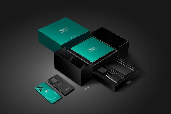 ⁦Realme GT 7 Dual-SIM 512GB ROM + 16GB RAM (GSM Only | No CDMA) Factory Unlocked 5G Smartphone (Aston Martin Green) - International Version⁩ - الصورة ⁦4⁩