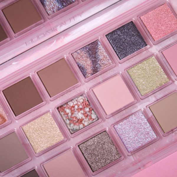 ⁦Huda Beauty Rose Quartz 18 Eyeshadow Palette⁩ - الصورة ⁦7⁩