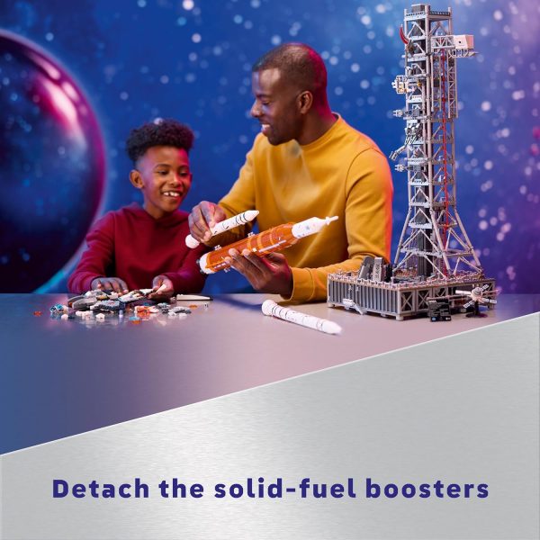 ⁦LEGO Icons NASA Artemis Space Launch System Set, Model Kit for Adults to Build, Includes an Orion Capsule and Launch Tower, Home and Office Desk Decor, Gifts for Men, Women, Him or Her 10341⁩ - الصورة ⁦5⁩