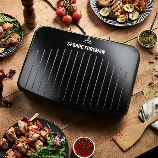 ⁦George Foreman Large Electric Fit Grill [Non stick, Healthy, Griddle, Toastie, Hot plate, Panini, BBQ, Energy saving, Vertical storage, Easy clean, Drip tray, Ready to cook light] Black, 2400W 25820⁩ - الصورة ⁦6⁩