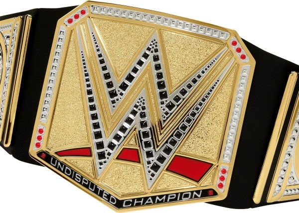 ⁦Mattel WWE Championship Role Play Title Belt with Adjustable Strap for Kids⁩ - الصورة ⁦3⁩
