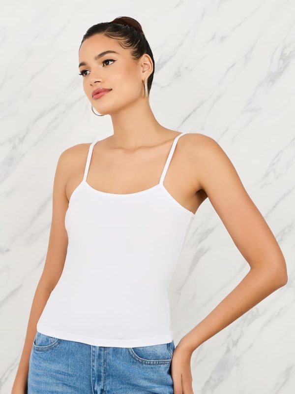 ⁦Styli Women Fitted Solid Scoop Neck Strappy Tank⁩ - الصورة ⁦8⁩