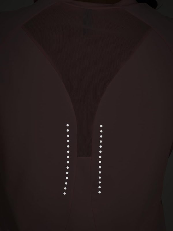 ⁦Styli Women Reflective Dots & Back Mesh Detail Curved Hem Top⁩ - الصورة ⁦7⁩