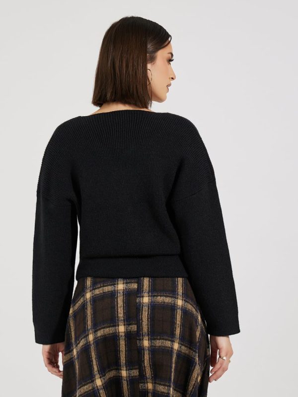 ⁦Styli Women V Neck Wrap Front Knit Top⁩ - الصورة ⁦4⁩