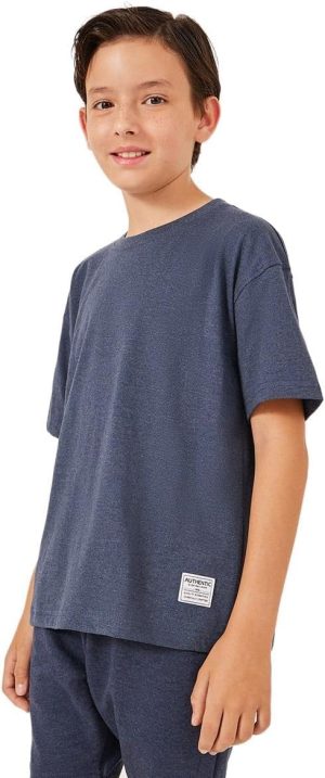 Styli Boys Solid Oversized T-Shirt With Badge Detail