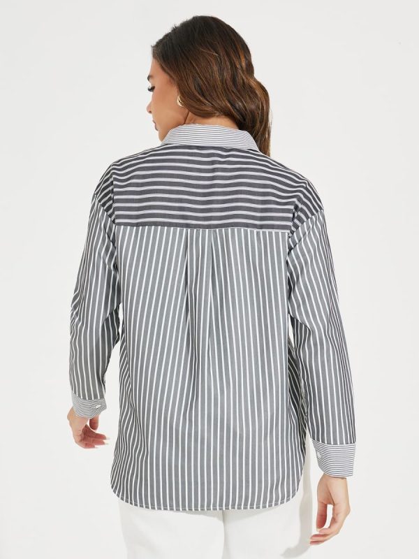 ⁦Styli Women Oversized Longline Striped Shirt With Dropped Shoulder⁩ - الصورة ⁦5⁩