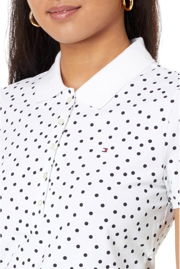 ⁦Tommy Hilfiger womens Tommy Hilfiger Women's 5 Button Polo Tee T-Shirt⁩ - الصورة ⁦3⁩