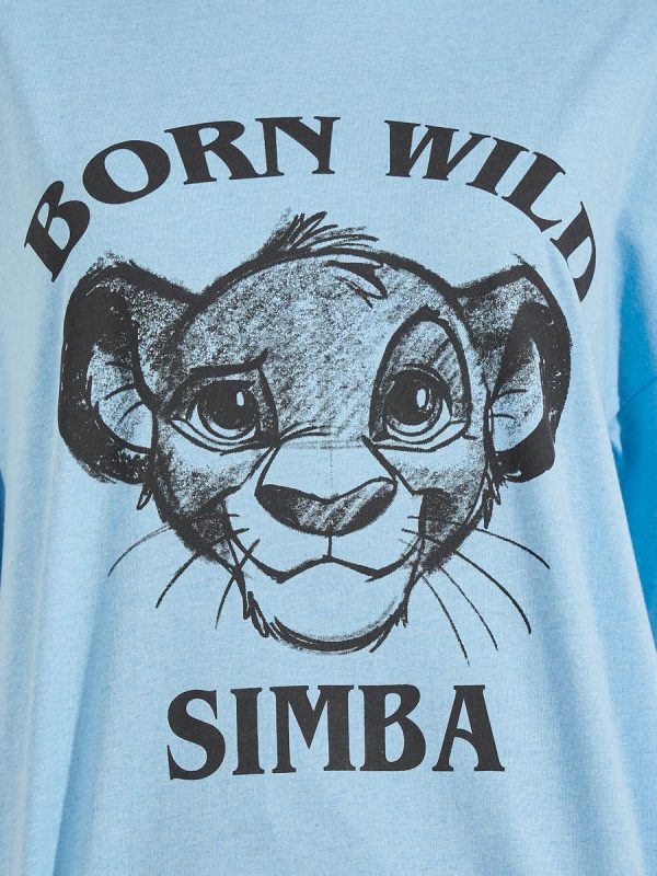 ⁦Styli Womene Oversized Born Wild Simba Graphic T-Shirt⁩ - الصورة ⁦4⁩