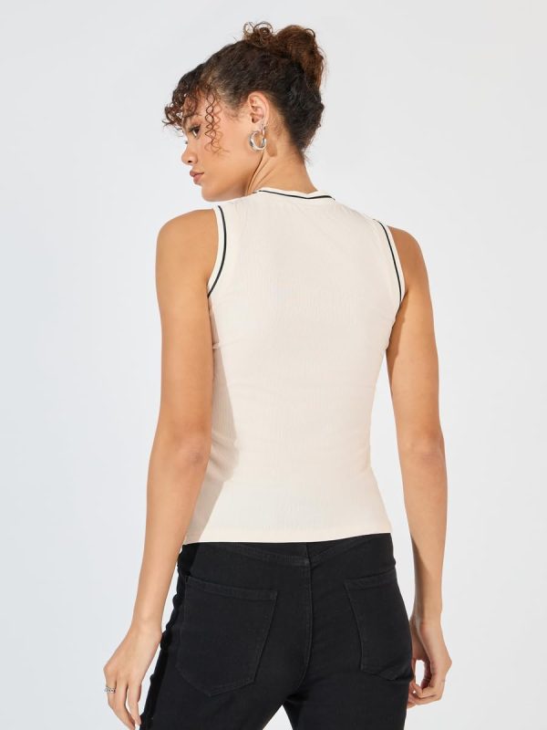 ⁦Styli Womene Knit Sleeveless Top With Contrast Piping⁩ - الصورة ⁦5⁩