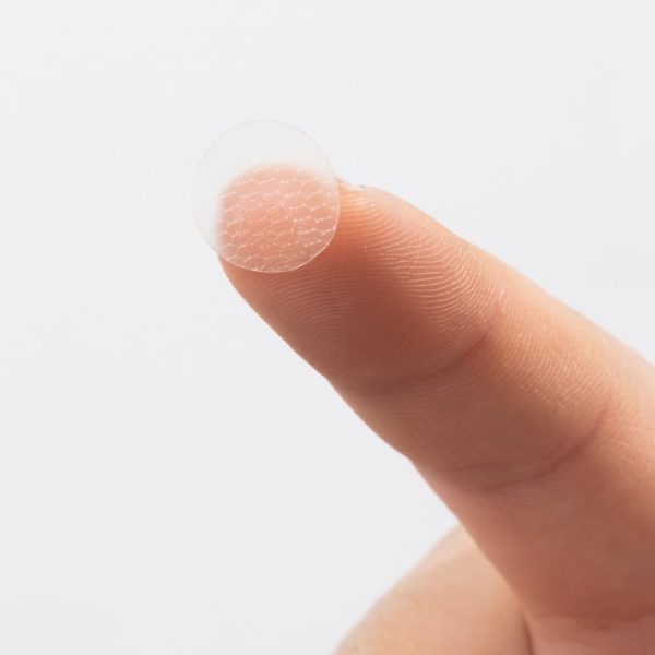 ⁦PATCH PRO Easy Roll Spot Patch - Korean Skin Care Dispenser, Invisible Hydrocolloid Patches, Significantly Reduced Pimples, Invisible Skin Covers, Skin Care for Impurities (Pack of 70)⁩ - الصورة ⁦6⁩