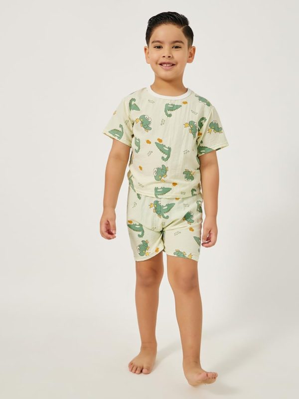 ⁦Styli Boys Graphic Print Round Neck T-Shirt And Shorts Pyjama Set⁩ - الصورة ⁦2⁩
