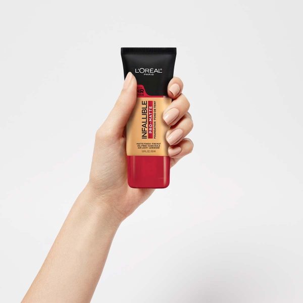 ⁦L'Oréal Paris Infallible Pro-Matte Foundation, Golden Beige, 1 fl. oz.⁩ - الصورة ⁦4⁩