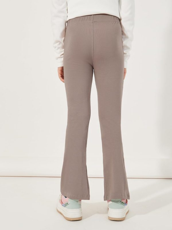 ⁦Styli Girls Solid Flared Leggings with Split Hem⁩ - الصورة ⁦4⁩