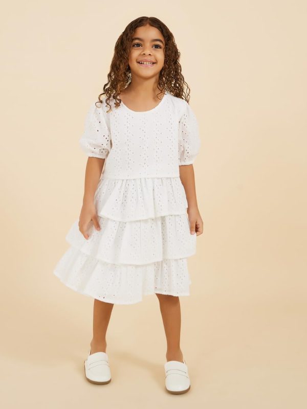 ⁦Styli Girls Schiffly Dress With Tiers⁩ - الصورة ⁦3⁩
