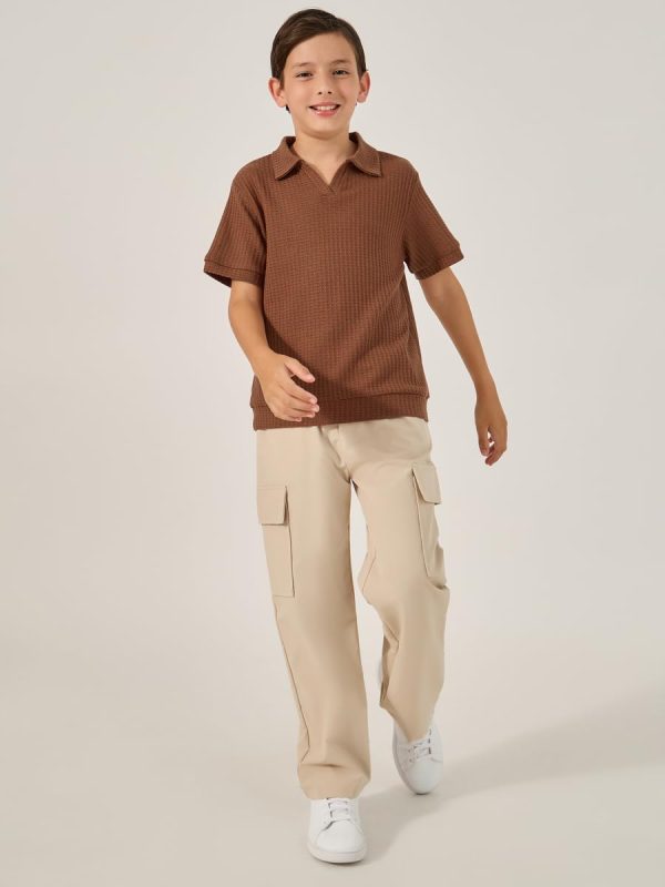 ⁦Styli Boys Textured Polo Neck T-Shirt⁩ - الصورة ⁦3⁩