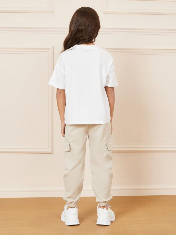 ⁦Styli Girls Butterfly Printed Drop Shoulder T-shirt & Cargo Pant Set⁩ - الصورة ⁦8⁩