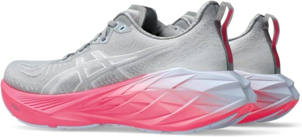 ⁦ASICS Women's NOVABLAST 4 Running Shoe⁩ - الصورة ⁦3⁩