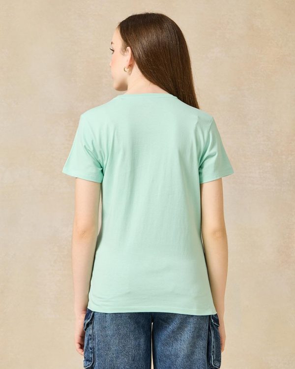 ⁦REDTAG Senior Girls Blue Paris Print T-Shirt⁩ - الصورة ⁦3⁩