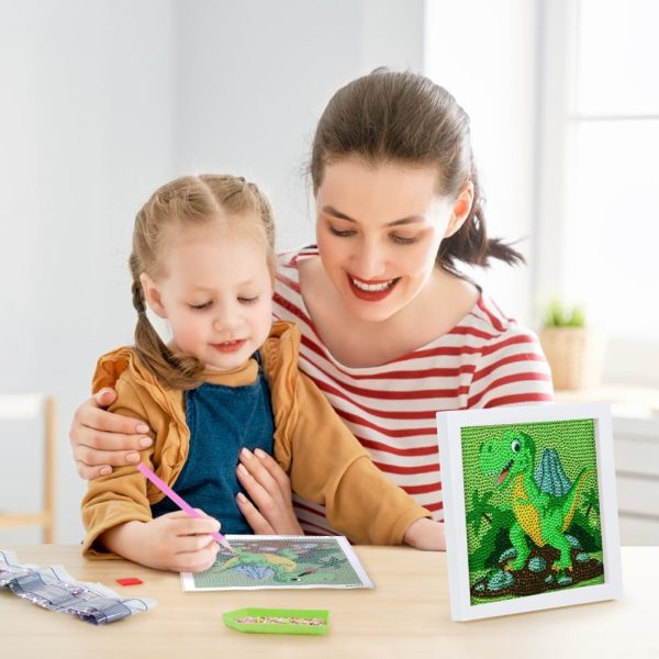 ⁦5D Diamond Art Kit for Kids, with Wooden Frame, Cartoon Diamonds Art Easy Kits, Small Anime Diamonds Painting Full Drill Diamond Art Gem Painting for Girls Boys Beginners, Home Wall Decor (Dinosaur)⁩ - الصورة ⁦6⁩