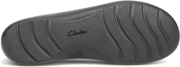 ⁦Clarks Women's Cora Daisy Loafer⁩ - الصورة ⁦8⁩