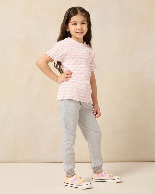 ⁦REDTAG Girls Grey Active Track Pants⁩ - الصورة ⁦2⁩