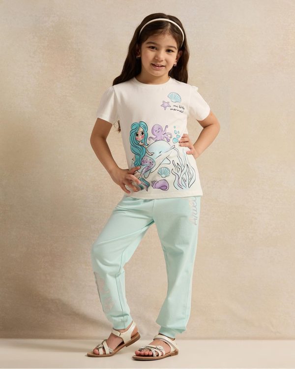 ⁦REDTAG Girls Ivory Mermaid Placement Print T-Shirt⁩ - الصورة ⁦2⁩