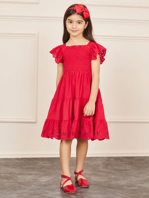 ⁦Styli Girls Laser Cut Out and Smocked Detail Tiered Dress⁩ - الصورة ⁦2⁩
