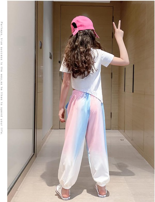 ⁦Children's Clothing, A Cute Summer Two-piece Set for Girls, A Cute Heart-shaped Short Top and Sporty Trousers Set, Suitable for Ages 4 To 13⁩ - الصورة ⁦3⁩