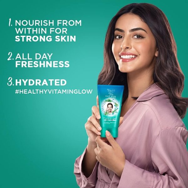 ⁦GLOW & LOVELY Formerly Fair & Lovely Face Wash With Aloe Vera Hydragel to reduce spots & blemishes, 150ml⁩ - الصورة ⁦3⁩