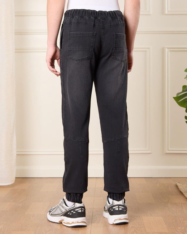 ⁦REDTAG Senior Boys Solid Jeans⁩ - الصورة ⁦3⁩