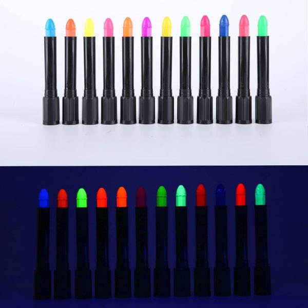 ⁦Face Paint Crayons Glow, 12 Colors Glow in The Black Face & Body Paint Crayons, Neon Blacklight Glow Body Makeup Fluorescent Face Paints for Kids Adult, Neon Face Paint Crayons for Halloween Carnival⁩ - الصورة ⁦2⁩
