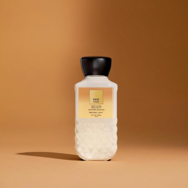 ⁦Bath & Body Scent Oud Body Lotion 236ml⁩ - الصورة ⁦2⁩
