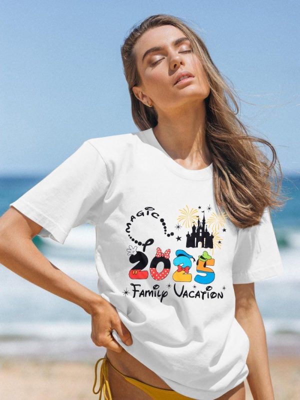 ⁦Family Vacation Shirts 2025 Family Matching Outfits Magical Tshirts for Family Cruise Trip Clothes Summer Travel Tops⁩ - الصورة ⁦3⁩