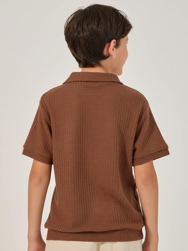 ⁦Styli Boys Textured Polo Neck T-Shirt⁩ - الصورة ⁦5⁩